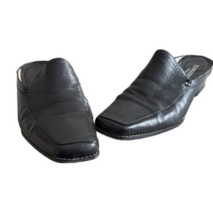 Rangoni Firenze Black Leather Mules — Women’s Size 8.5 (Made in Italy)